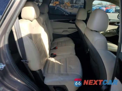 Zdjęcie 11 z 13 samochodu: 2019 KIA SORENTO EX VIN:5XYPH4A50KG529485 - miniatura