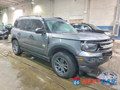 Czwarte zdjęcie samochodu z boku: 2022 FORD BRONCO SPORT BIG BEND VIN:3FMCR9B62NRD14096 - miniatura