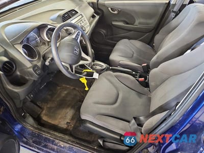 Zdjęcie 7 z 12 samochodu: 2013 HONDA FIT VIN:JHMGE8H31DC014229 - miniatura