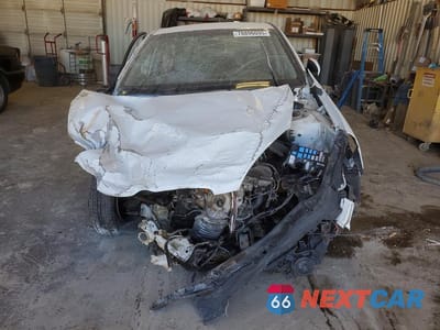 Piąte zdjęcie samochodu w środku: 2010 HYUNDAI ACCENT GLS VIN:KMHCN4AC6AU460302 - miniatura