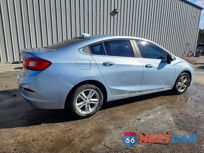 Trzecie zdjęcie samochodu z tyłu: 2018 CHEVROLET CRUZE LT VIN:1G1BE5SM0J7157357 - miniatura