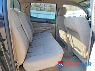 Zdjęcie 10 z 13 samochodu: 2006 TOYOTA TACOMA DOUBLE CAB VIN:3TMLU42N16M003089 - miniatura