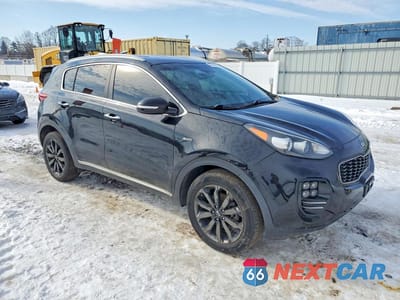 Czwarte zdjęcie samochodu z boku: 2019 KIA SPORTAGE EX VIN:KNDPNCAC5K7611730 - miniatura