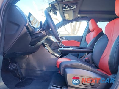 Zdjęcie 7 z 14 samochodu: 2025 BMW X2 XDRIVE28I VIN:WBX63GM02S5116703 - miniatura