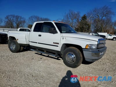Czwarte zdjęcie samochodu z boku: 2001 DODGE RAM 3500 VIN:1B7MC33671J202940 - miniatura