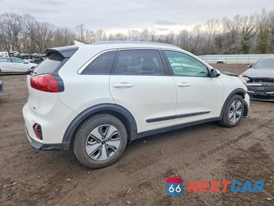 Trzecie zdjęcie samochodu z tyłu: 2022 KIA NIRO LX VIN:KNDCB3LC3N5539737 - miniatura