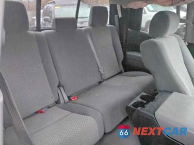 Zdjęcie 6 z 10 samochodu: 2010 TOYOTA TUNDRA DOUBLE CAB SR5 VIN:5TFRY5F15AX097623 - miniatura