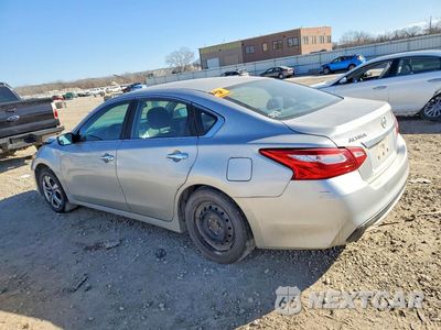 Trzecie zdjęcie samochodu z tyłu: 2016 NISSAN ALTIMA 2.5 VIN:1N4AL3AP0GN369078 - miniatura
