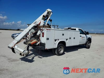 Czwarte zdjęcie samochodu z boku: 2023 RAM 5500 VIN:3C7WRNBL2PG586049 - miniatura