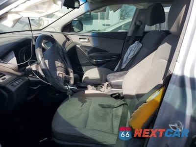 Zdjęcie 7 z 13 samochodu: 2017 HYUNDAI SANTA FE SE VIN:KM8SM4HF7HU194474 - miniatura