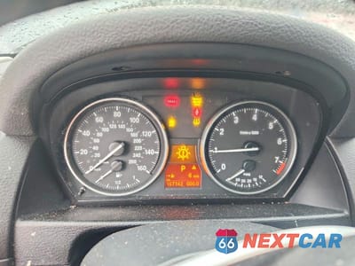 Zdjęcie 9 z 12 samochodu: 2015 BMW X1 XDRIVE28I VIN:WBAVL1C51FVY34684 - miniatura