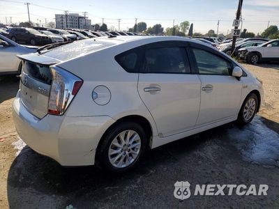Trzecie zdjęcie samochodu z tyłu: 2014 TOYOTA PRIUS PLUG-IN HYBRID ADVANCED VIN:JTDKN3DP1E3050995 - miniatura