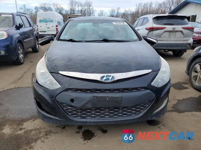 Piąte zdjęcie samochodu w środku: 2011 HYUNDAI SONATA HYBRID PREMIUM VIN:KMHEC4A46BA008232 - miniatura