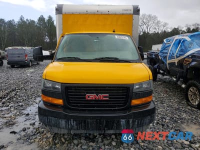 Piąte zdjęcie samochodu w środku: 2023 GMC SAVANA BOX TRUCK VIN:7GZ37TC72PN003842 - miniatura