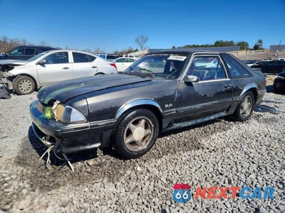 1993 FORD MUSTANG GT 1FACP42EXPF107448 - główne zdjęcie licytacji z USA - miniatura