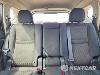Zdjęcie 19 z 26 samochodu: 2019 NISSAN ROGUE S VIN:5N1AT2MT8KC772528 - miniatura