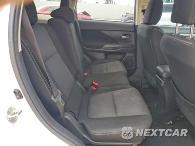 Zdjęcie 11 z 13 samochodu: 2017 MITSUBISHI OUTLANDER VIN:JA4AD2A33HZ057498 - miniatura