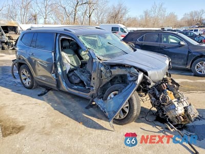 Czwarte zdjęcie samochodu z boku: 2019 VOLKSWAGEN ATLAS SE VIN:1V2UR2CA3KC578052 - miniatura