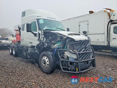 2026 VOLVO VNL SEMI TRUCK 4V4BC9EH0TN712927 - główne zdjęcie licytacji z USA - miniatura