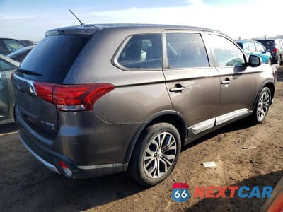 Trzecie zdjęcie samochodu z tyłu: 2016 MITSUBISHI OUTLANDER SE VIN:JA4AZ3A31GZ038728 - miniatura