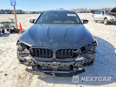 Piąte zdjęcie samochodu w środku: 2021 BMW M5 VIN:WBS83CH08MCG82044 - miniatura