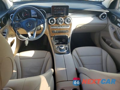 Zdjęcie 8 z 12 samochodu: 2017 MERCEDES-BENZ GLC 300 VIN:WDC0G4JB6HF215128 - miniatura