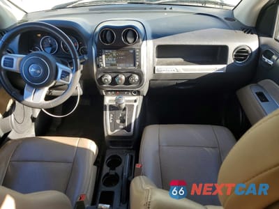 Zdjęcie 8 z 14 samochodu: 2017 JEEP COMPASS LATITUDE VIN:1C4NJDEBXHD139738 - miniatura