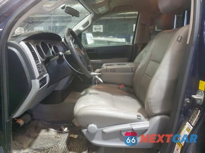Zdjęcie 7 z 12 samochodu: 2011 TOYOTA TUNDRA GRADE VIN:5TFUM5F19BX020437 - miniatura