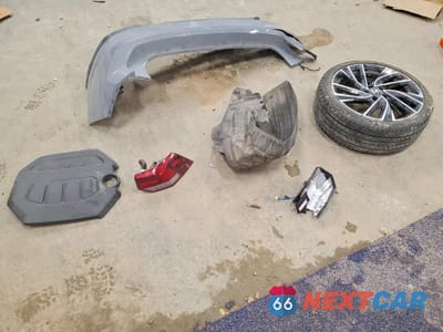 Zdjęcie 12 z 14 samochodu: 2024 VOLKSWAGEN GTI AUTOBAHN VIN:WVWVA7CD8RW145145 - miniatura