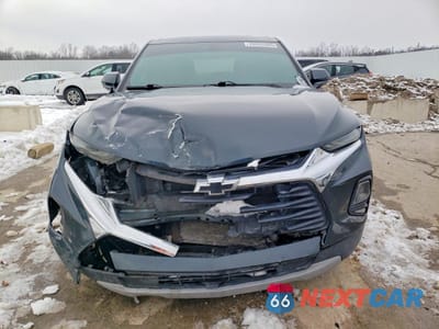 Piąte zdjęcie samochodu w środku: 2020 CHEVROLET BLAZER 1LT VIN:3GNKBBRA7LS548480 - miniatura