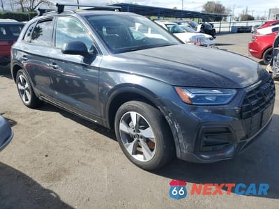 Czwarte zdjęcie samochodu z boku: 2024 AUDI Q5 PREMIUM PLUS 40 VIN:WA1BBAFY1R2145940 - miniatura