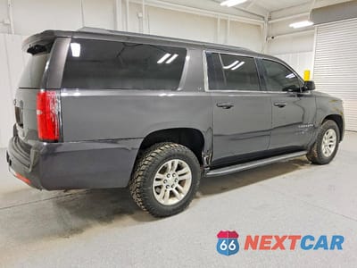 Trzecie zdjęcie samochodu z tyłu: 2018 CHEVROLET SUBURBAN K1500 LT VIN:1GNSKHKC4JR234090 - miniatura