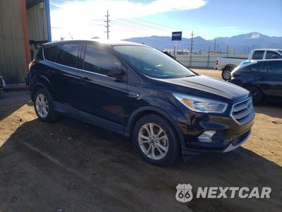 Czwarte zdjęcie samochodu z boku: 2017 FORD ESCAPE SE VIN:1FMCU0GD3HUC87330 - miniatura