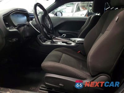 Zdjęcie 7 z 12 samochodu: 2021 DODGE CHALLENGER SXT VIN:2C3CDZGG8MH622943 - miniatura