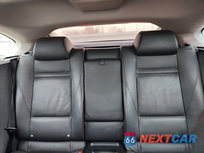 Zdjęcie 10 z 13 samochodu: 2011 BMW Motorrad X6 VIN:WBAFG2103BLN91259 - miniatura