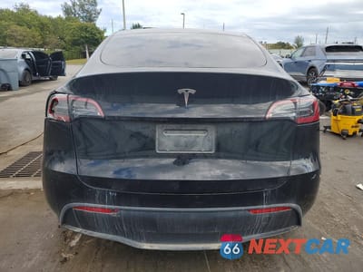 Zdjęcie 6 z 12 samochodu: 2024 TESLA MODEL Y VIN:7SAYGDED6RF206541 - miniatura