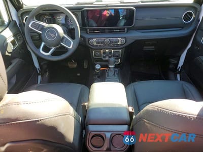 Zdjęcie 8 z 13 samochodu: 2026 JEEP WRANGLER SAHARA VIN:1C4PJXEG5TW172150 - miniatura