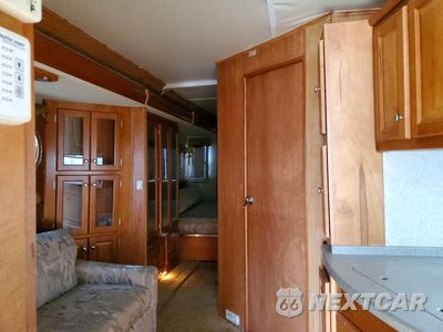 Piąte zdjęcie samochodu w środku: 2007 FREIGHTLINER CHASSIS M RV VIN:4UZACLBW06CX25616 - miniatura