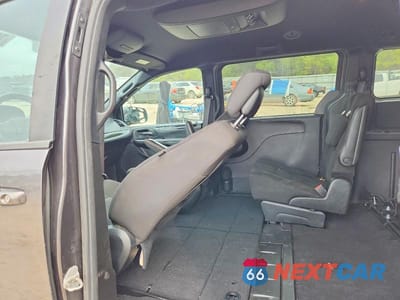 Zdjęcie 11 z 14 samochodu: 2020 DODGE GRAND CARAVAN SE VIN:2C4RDGBG6LR240498 - miniatura