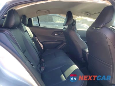 Zdjęcie 10 z 12 samochodu: 2026 TOYOTA PRIUS XLE VIN:JTDACAAU3T3065155 - miniatura