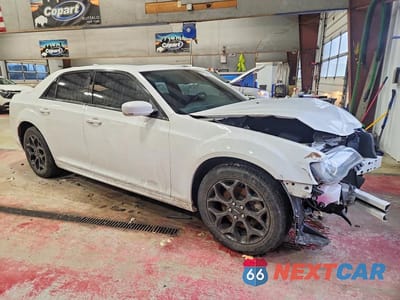Czwarte zdjęcie samochodu z boku: 2022 CHRYSLER 300 S VIN:2C3CCAGG4NH135325 - miniatura