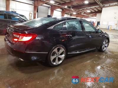 Trzecie zdjęcie samochodu z tyłu: 2018 HONDA ACCORD TOURING VIN:1HGCV2F9XJA053835 - miniatura