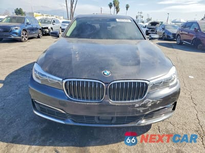 Piąte zdjęcie samochodu w środku: 2018 BMW 740 I VIN:WBA7E2C57JG743361 - miniatura