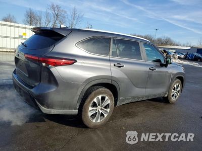 Trzecie zdjęcie samochodu z tyłu: 2023 TOYOTA HIGHLANDER XLE VIN:5TDKDRAH8PS515678 - miniatura