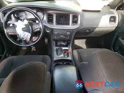 Zdjęcie 8 z 11 samochodu: 2021 DODGE CHARGER R/T VIN:2C3CDXCT5MH656443 - miniatura