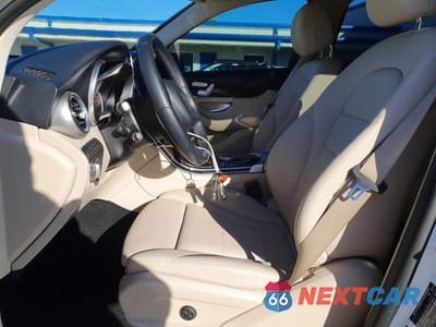 Zdjęcie 7 z 12 samochodu: 2019 MERCEDES-BENZ GLC 300 VIN:WDC0G4JB9KV145587 - miniatura