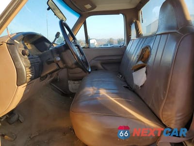 Zdjęcie 7 z 11 samochodu: 1992 FORD F-250 VIN:2FTEF25H0TCA49761 - miniatura