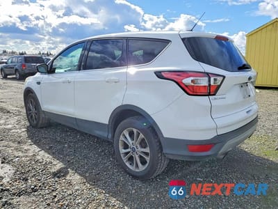 Drugie zdjęcie samochodu z przodu: 2017 FORD ESCAPE SE VIN:1FMCU9GD7HUC28463 - miniatura