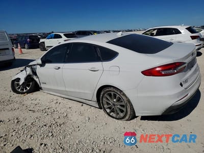 Drugie zdjęcie samochodu z przodu: 2019 FORD FUSION VIN:3FA6P0LU4KR104987 - miniatura