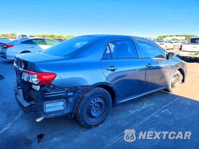 Trzecie zdjęcie samochodu z tyłu: 2013 TOYOTA COROLLA BASE VIN:2T1BU4EEXDC117878 - miniatura